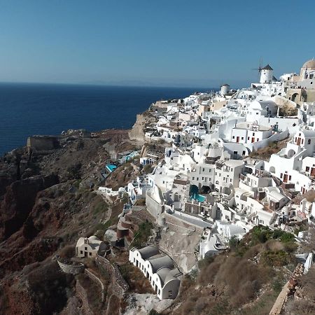 Santorini Pleasure Studios Fira  Exterior photo